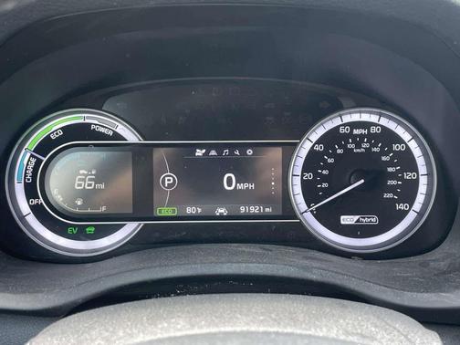 Silky Silver 2019 Kia Niro LX