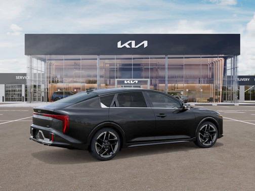 2025 Kia K4 GT-Line