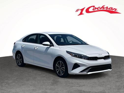 Snow White Pearl 2023 Kia Forte LXS