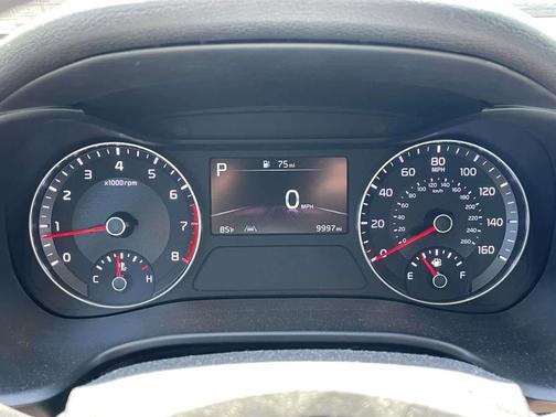 Snow White Pearl 2023 Kia Forte LXS