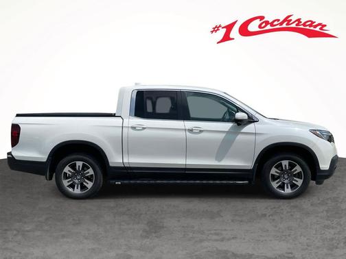 White Diamond Pearl 2017 Honda Ridgeline RTL