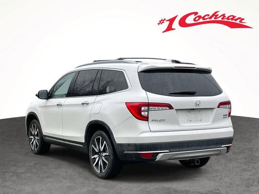 2022 Honda Pilot Touring 8-Passenger