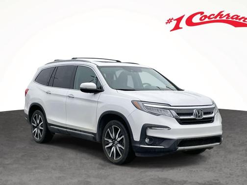 2022 Honda Pilot Touring 8-Passenger