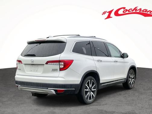 2022 Honda Pilot Touring 8-Passenger