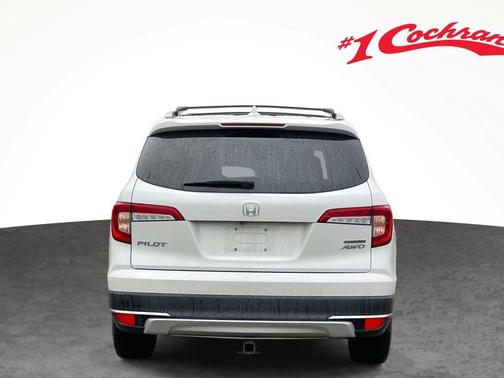 2022 Honda Pilot Touring 8-Passenger