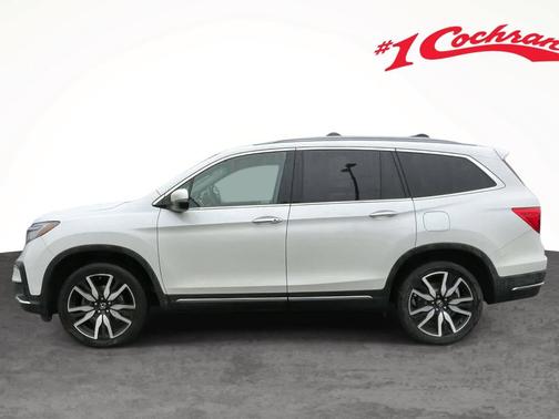 2022 Honda Pilot Touring 8-Passenger