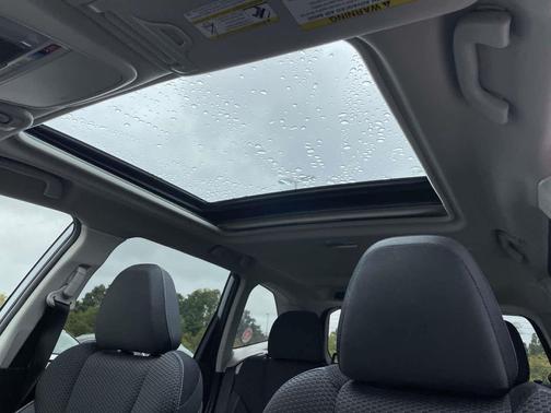 Ice Silver Metallic 2019 Subaru Forester Premium