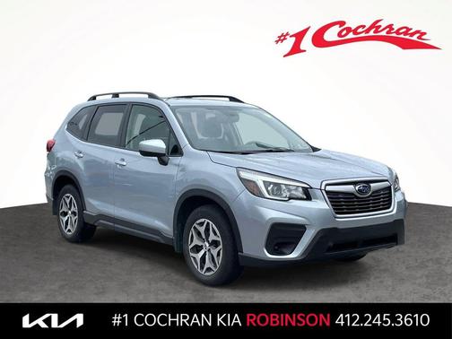 Ice Silver Metallic 2019 Subaru Forester Premium