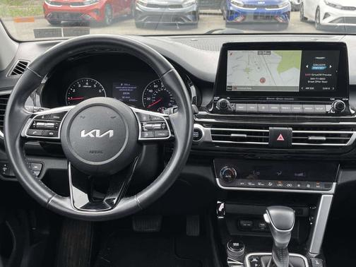 Steel Gray 2022 Kia Seltos EX