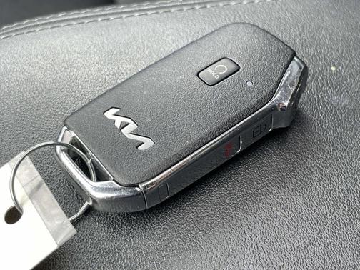 Steel Gray 2022 Kia Seltos EX