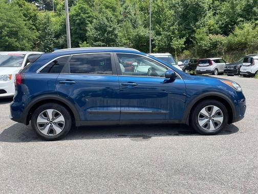 Deep Cerulean 2019 Kia Niro LX