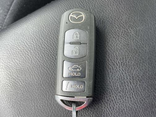 Deep Crystal Blue 2016 Mazda Mazda6 i Sport