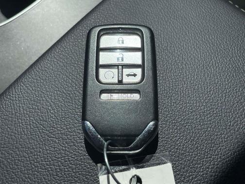 Still Night Pearl 2022 Honda Accord Sport 2.0T