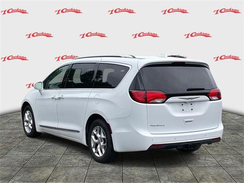 2020 Chrysler Pacifica Touring-L Plus