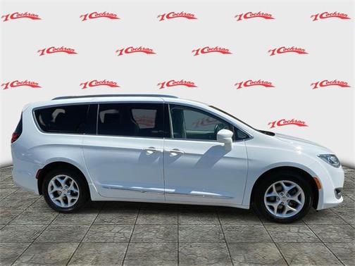 2020 Chrysler Pacifica Touring-L Plus