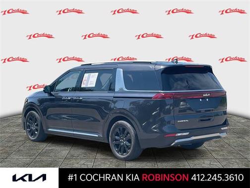 2023 Kia Carnival SX
