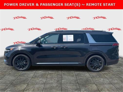 2023 Kia Carnival SX