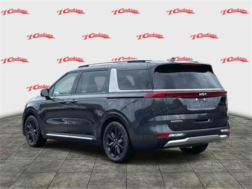 2023 Kia Carnival SX