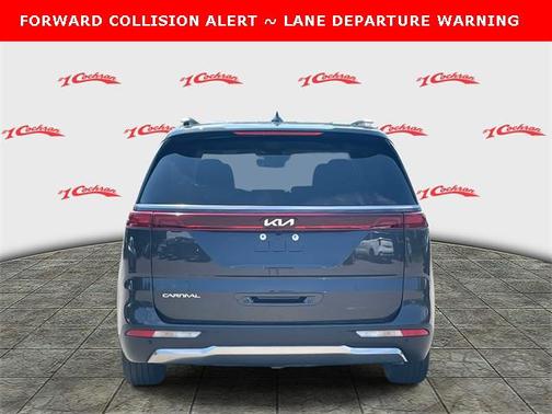 2023 Kia Carnival SX
