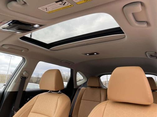 Fusion Black 2024 Kia Seltos SX Turbo