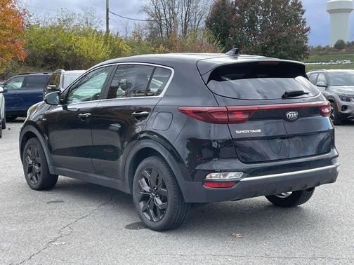 2022 Kia Sportage LX