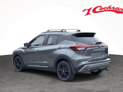 2022 Nissan Kicks SR