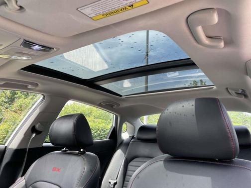Snow White Pearl 2019 Kia Optima SX Turbo