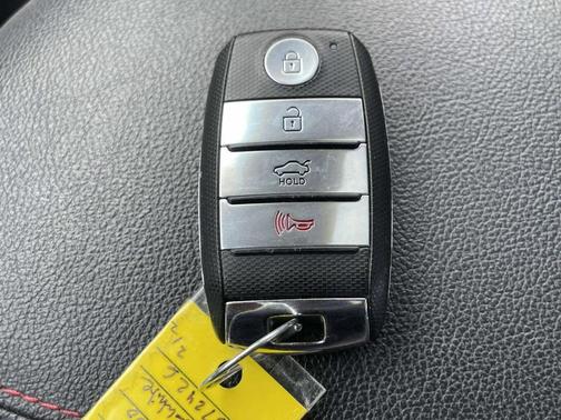 Snow White Pearl 2019 Kia Optima SX Turbo