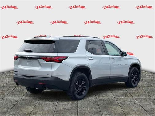 2022 Chevrolet Traverse LT Cloth