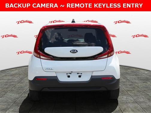 Photo 4 of 32 of 2020 Kia Soul LX