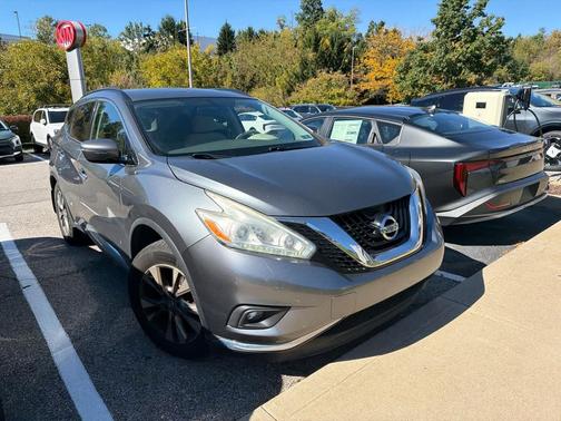 Gun Metallic 2016 Nissan Murano SV