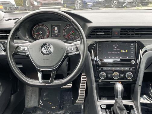 Reflex Silver Metallic 2020 Volkswagen Passat 2.0T R-Line