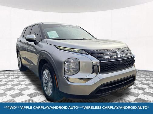 2022 Mitsubishi Outlander ES