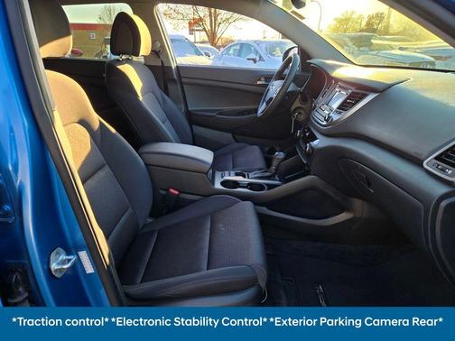 2017 Hyundai TUCSON SE