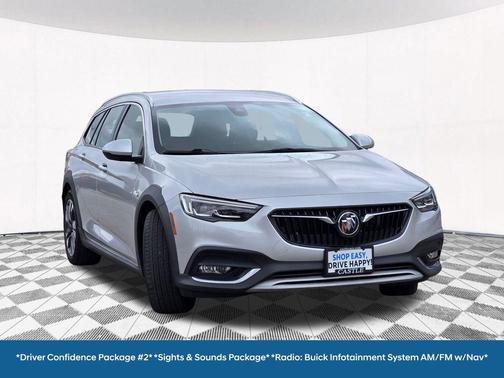 2018 Buick Regal TourX Essence