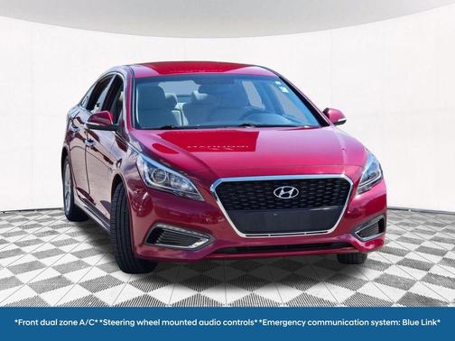 2016 Hyundai SONATA Hybrid SE