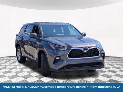 2022 Toyota Highlander LE