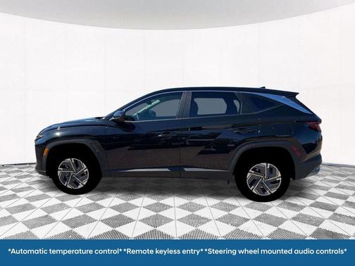 Ash Black 2026 Hyundai TUCSON Hybrid Blue SE