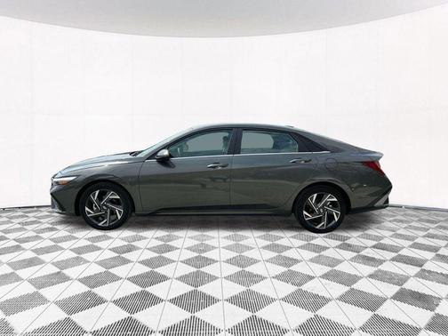 2025 Hyundai ELANTRA HEV Limited