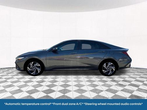 2025 Hyundai ELANTRA HEV SEL Sport