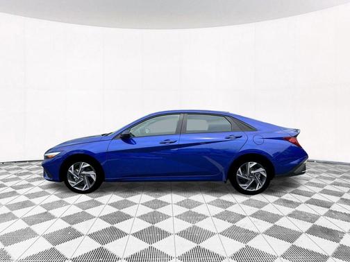 2025 Hyundai ELANTRA HEV SEL Sport