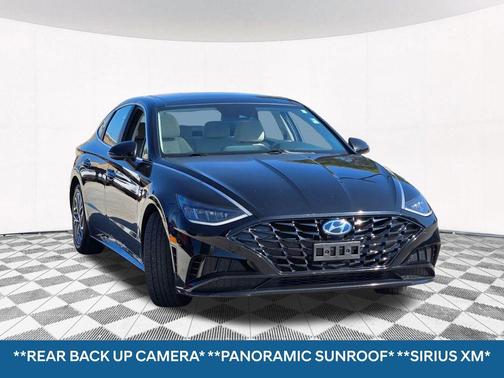 2022 Hyundai SONATA SEL