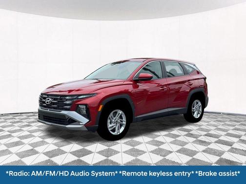 2026 Hyundai TUCSON SE