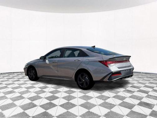 2026 Hyundai ELANTRA SEL