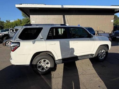Super White 2019 Toyota 4Runner SR5 Premium