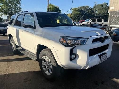 Super White 2019 Toyota 4Runner SR5 Premium