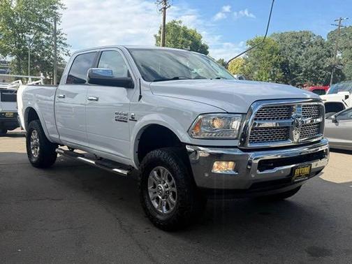 Bright White Clearcoat 2017 RAM 2500 Laramie Crew Cab 4x4 6'4' Box