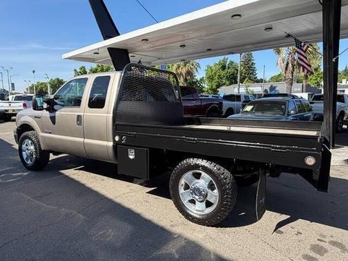 Arizona Beige Clearcoat Metallic 2007 Ford F-250 XLT SuperCab