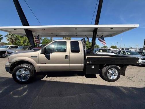 Arizona Beige Clearcoat Metallic 2007 Ford F-250 XLT SuperCab