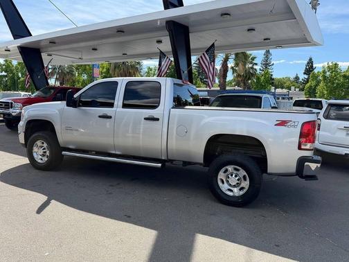 2010 GMC Sierra 2500 SLE